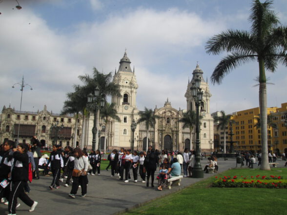 Perú, Plaza de Armas de Lima